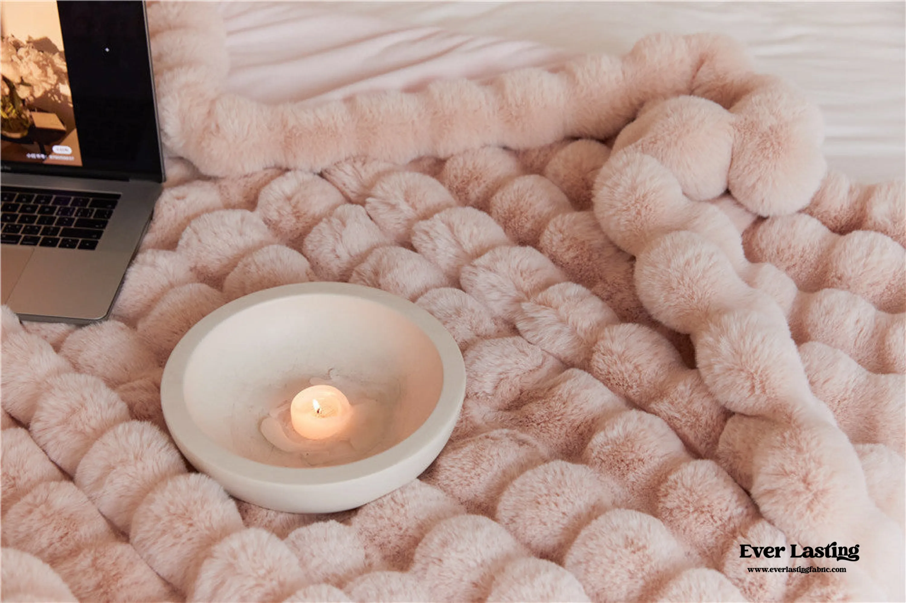 Fluffy Plush Throw Blanket / Beige