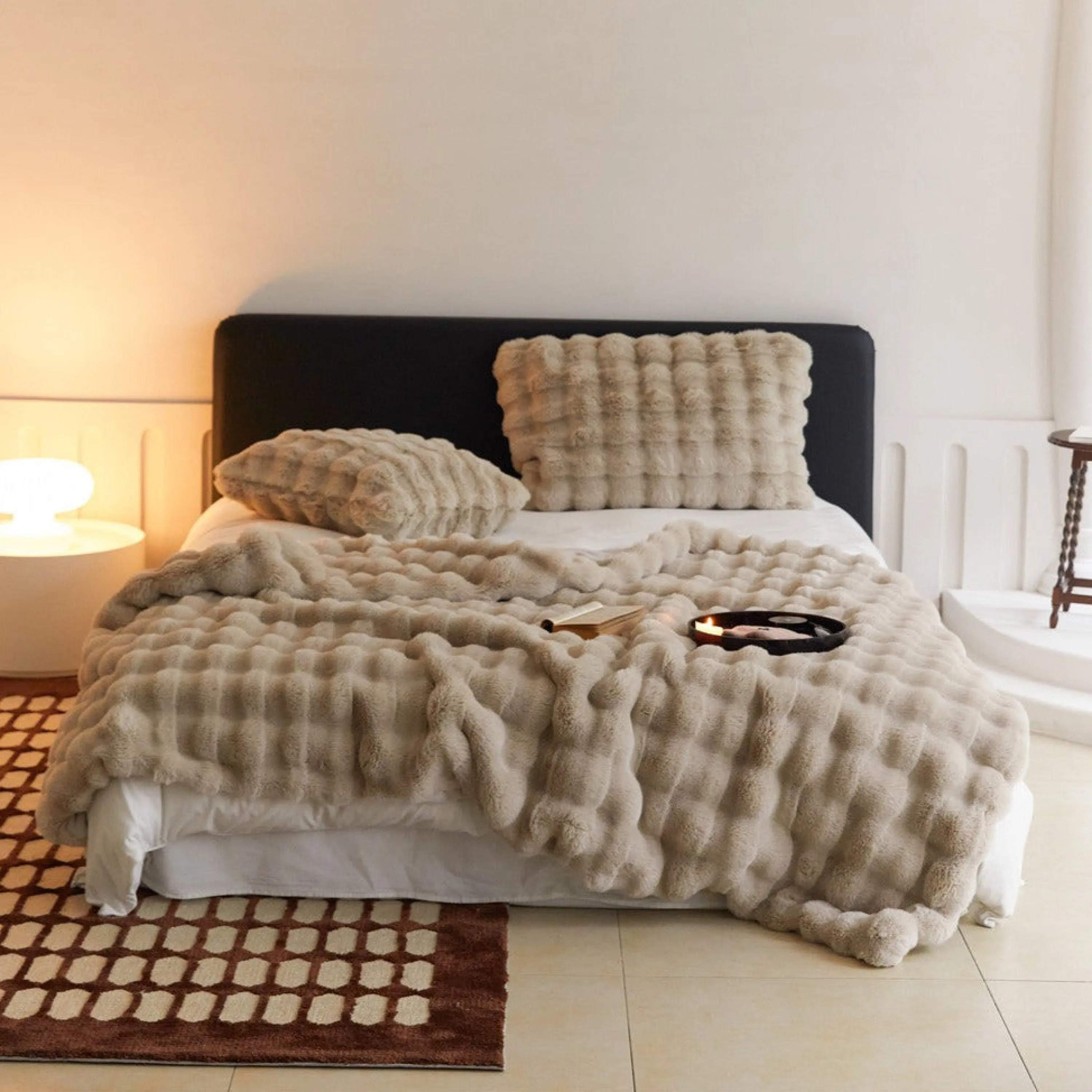 Fluffy Plush Throw Blanket / Beige